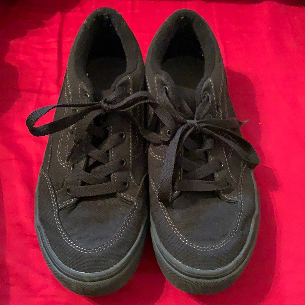 VGUC Black Boys Vans, 5.5 Youth